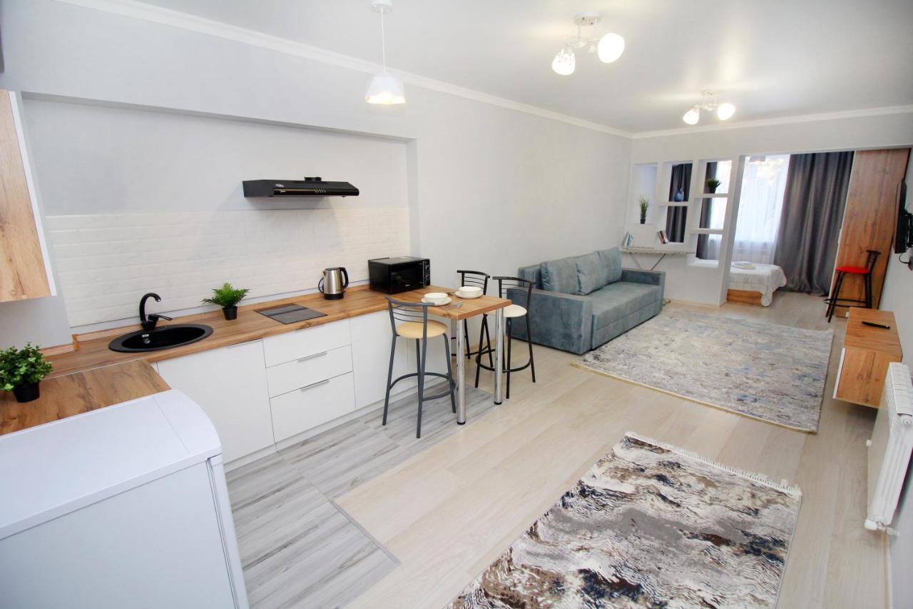 Cozy Studio In The Best Area! 5 Alma-Ata Buitenkant foto